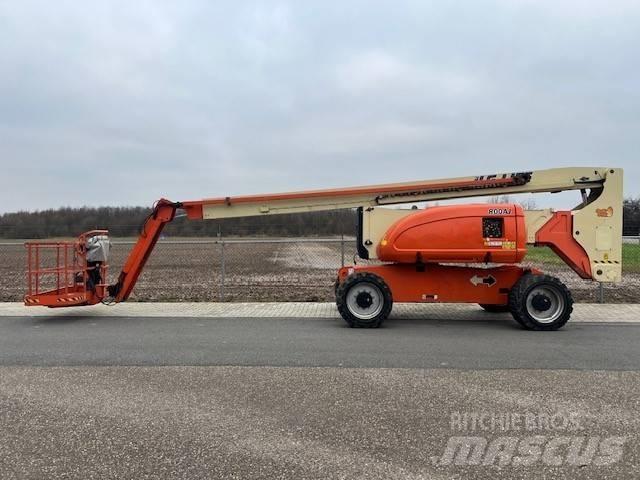 JLG 800 AJ Plataformas con brazo de elevación manual