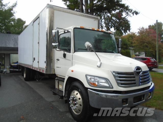 Hino 358 Furgonetas cerradas