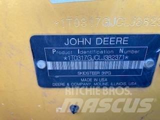 John Deere 317G Minicargadoras