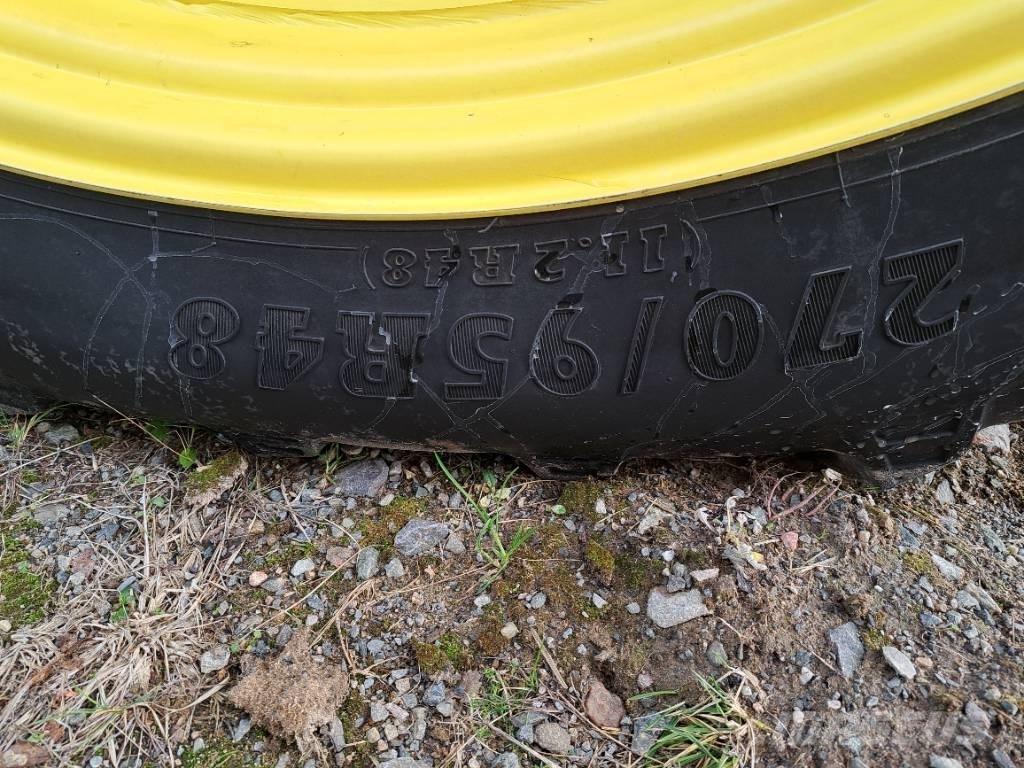 John Deere 740 i Pulverizadores arrastrados