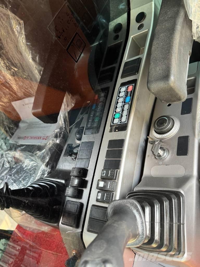 Doosan DX 225 Excavadoras sobre orugas