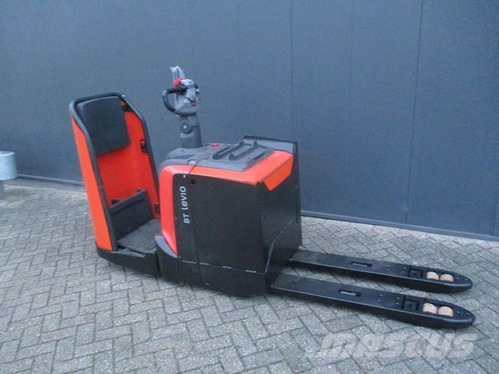 Toyota LPE 250 Montacargas con plataformas de baja elevación