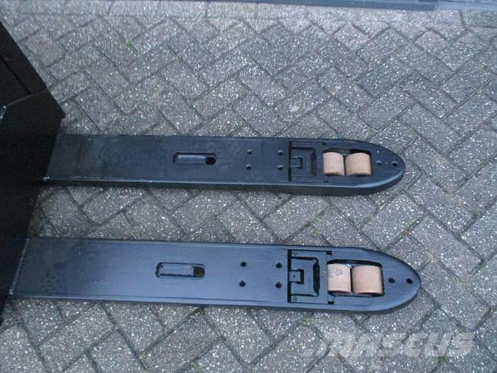 Toyota LPE 250 Montacargas con plataformas de baja elevación