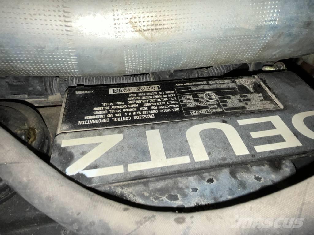 Mecalac 10 MCR Excavadoras sobre orugas