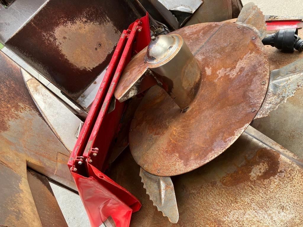 Trioliet GIGANT 900 Mezcladoras distribuidoras