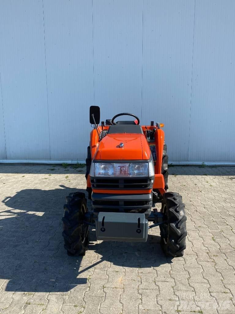 Kubota T 22 Tractores compactos