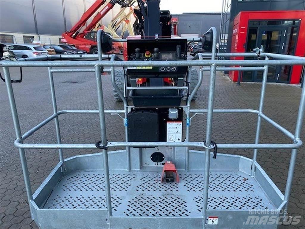 Manitou 200ATJE Plataformas con brazo de elevación manual