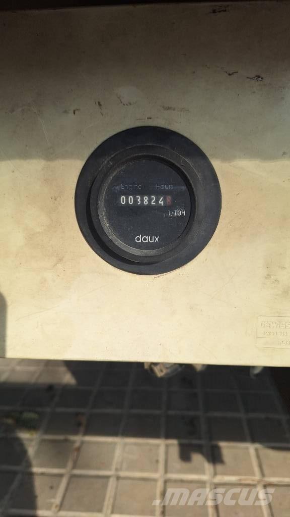 Multitel MX 170 Plataformas sobre camión