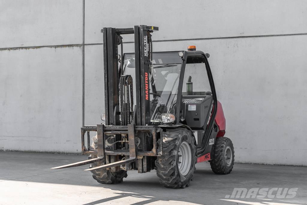 Manitou MC 25-4 Camiones diesel