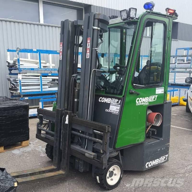 Combilift CB 2500 Montacargas de 4 vías