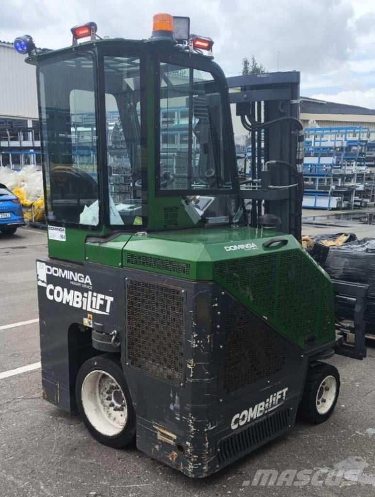 Combilift CB 2500 Montacargas de 4 vías