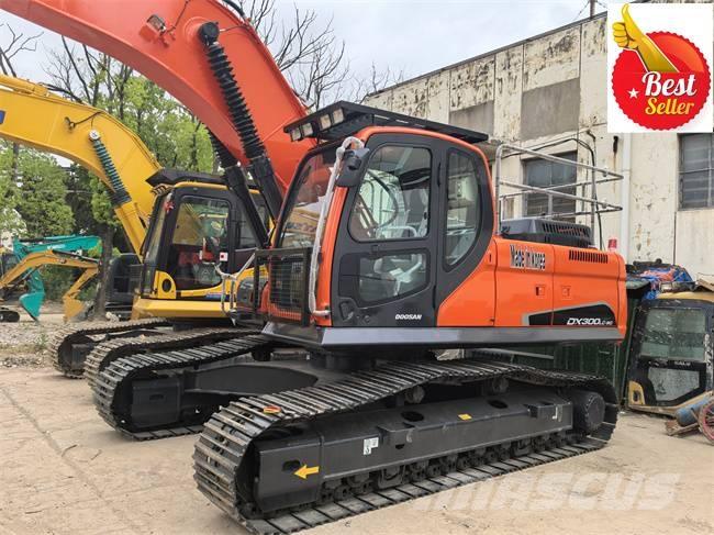 Doosan DX 300 LC Excavadoras sobre orugas
