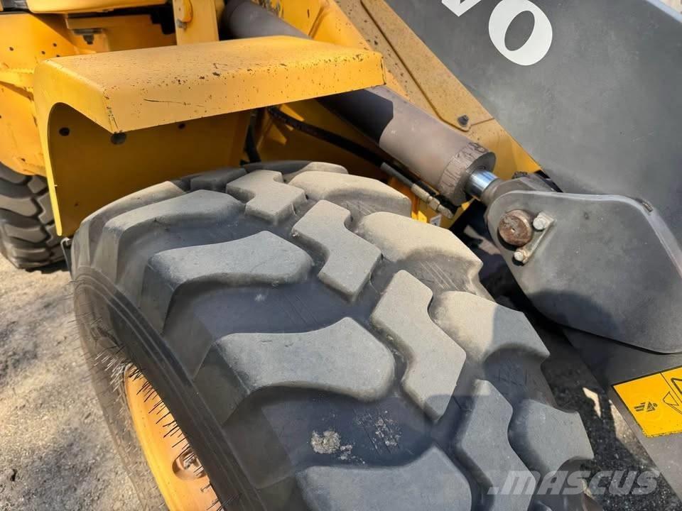 Volvo L 30 G Cargadoras sobre ruedas