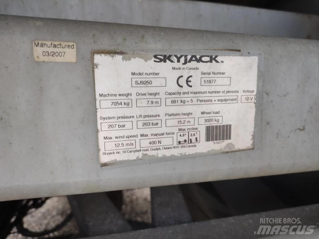 SkyJack SJ 9250 Plataformas tijera