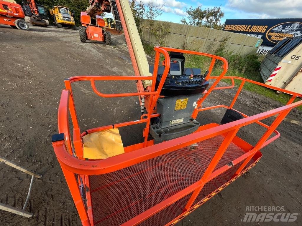 JLG 1500 SJ Plataformas con brazo de elevación telescópico