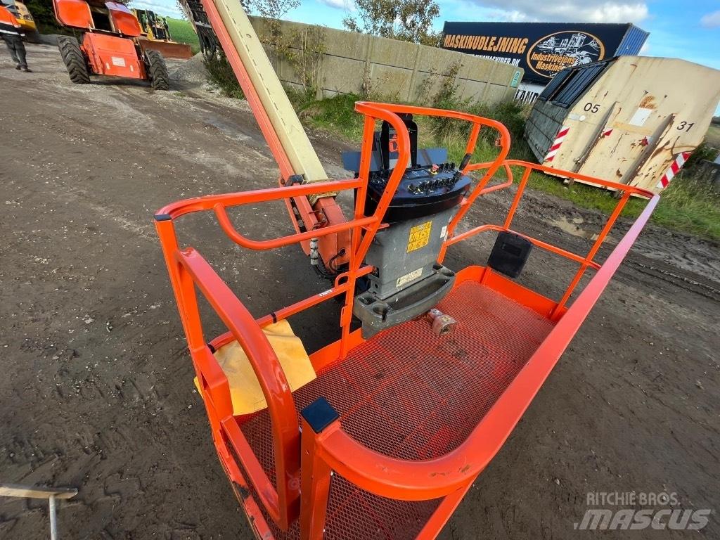 JLG 1500 SJ Plataformas con brazo de elevación telescópico