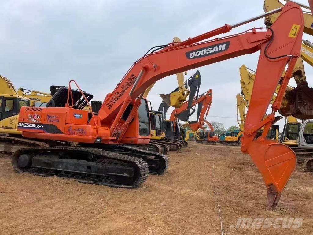 Doosan 225-7 Excavadoras sobre orugas