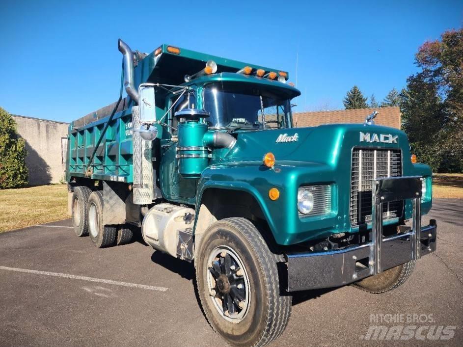 Mack 690S Bañeras basculantes usadas