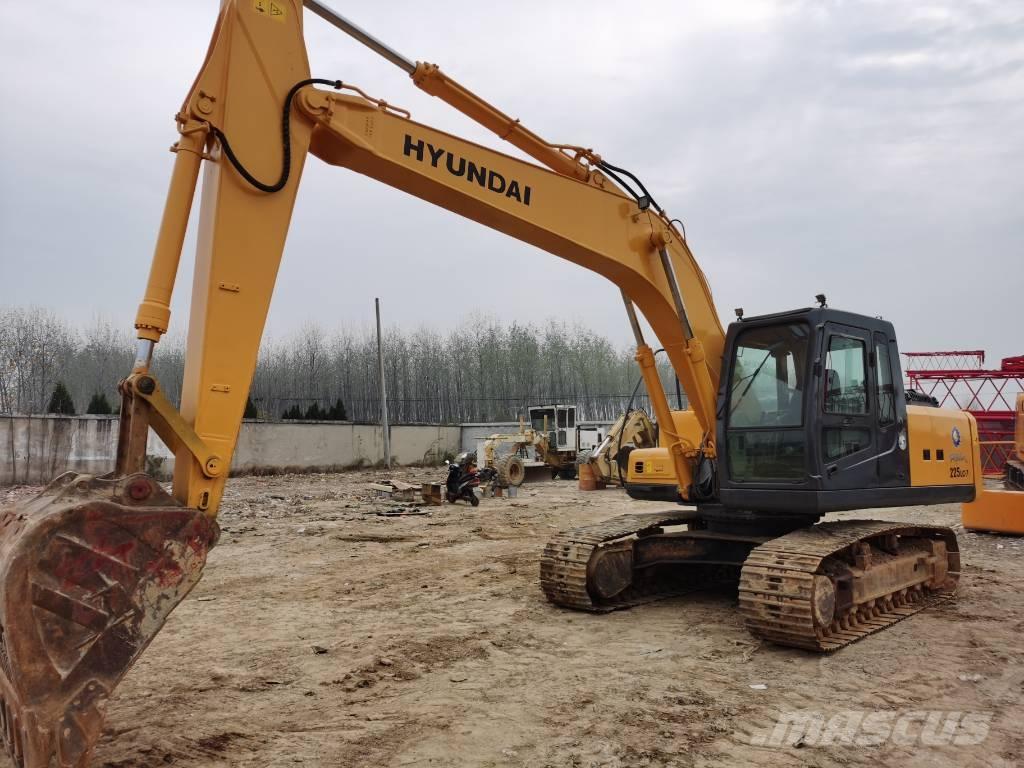 Hyundai R225LC-7 Excavadoras sobre orugas