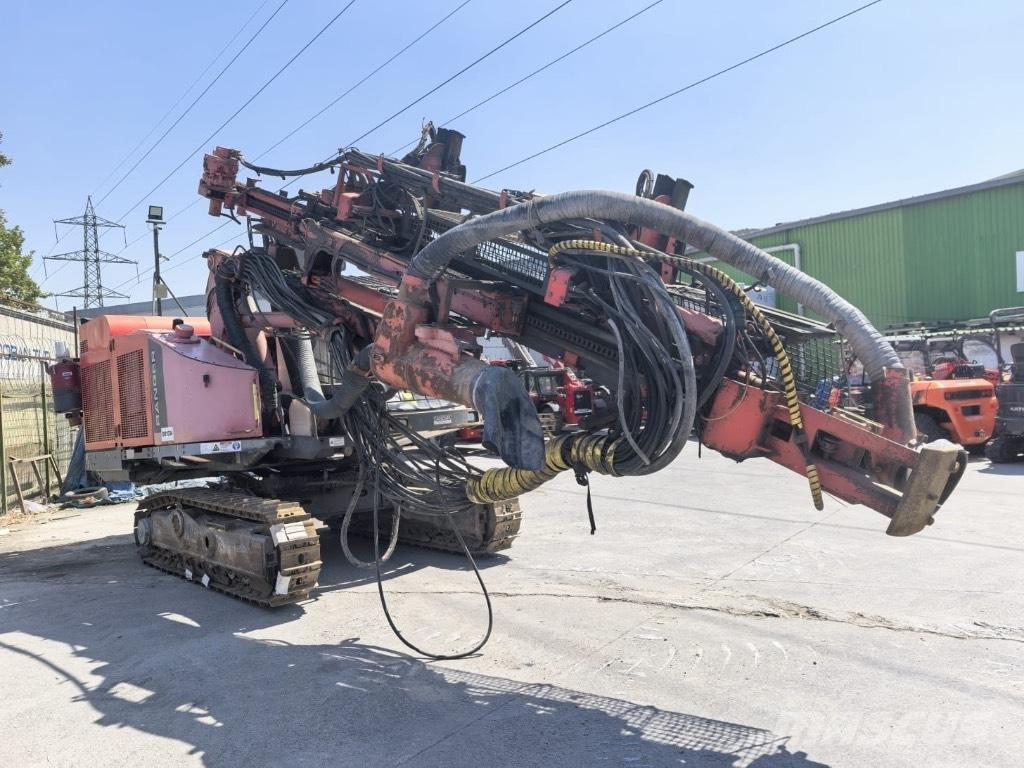 Sandvik DX 800 Perforadora de superficie