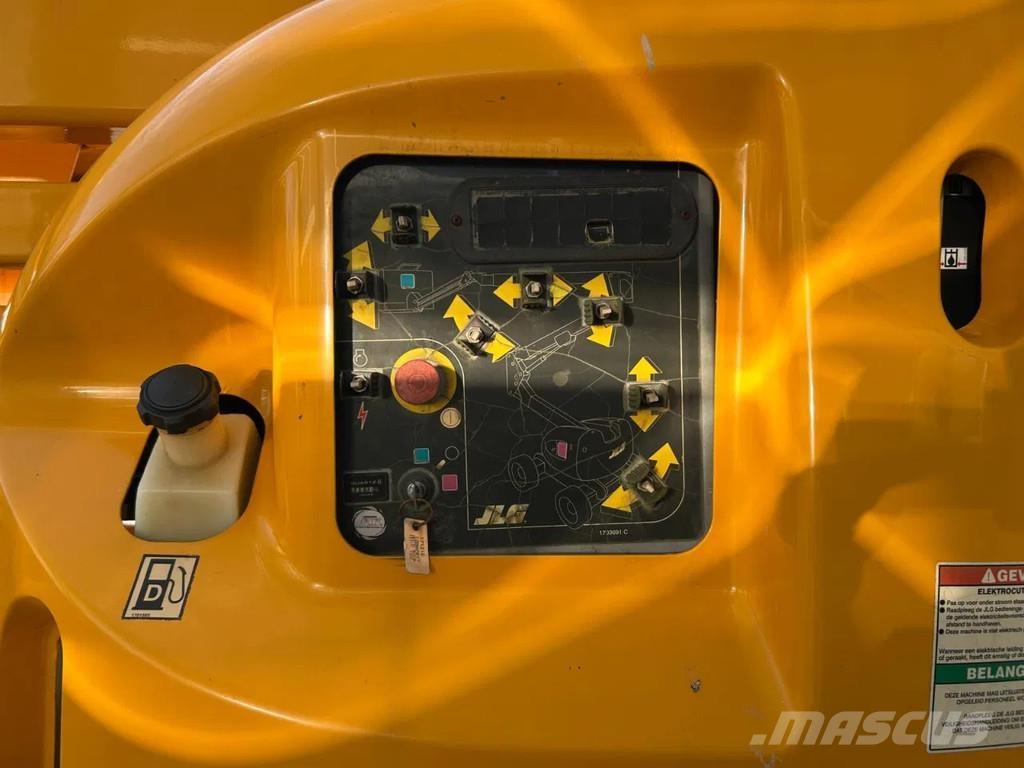 JLG 450AJ Plataformas con brazo de elevación manual