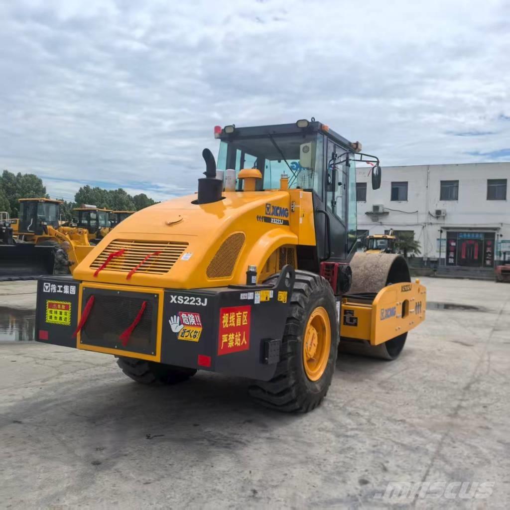 XCMG XS 223 J Rodillos de un solo tambor