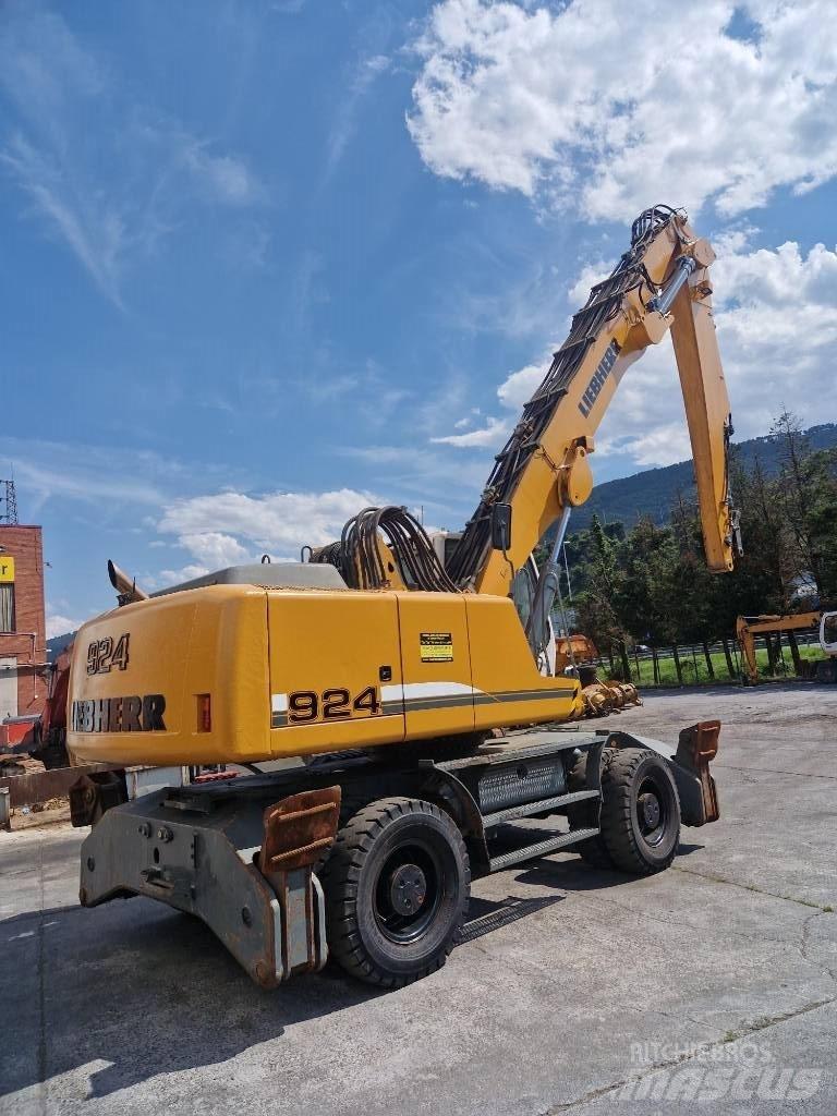 Liebherr A924C Manejadores de residuos industriales