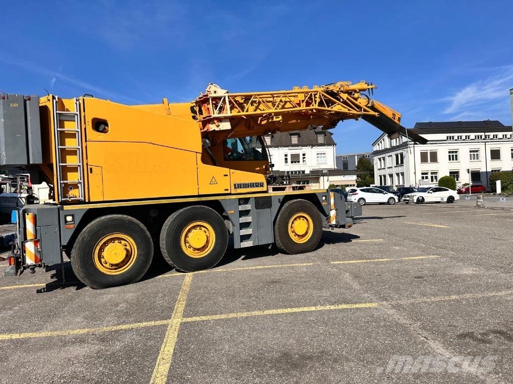 Liebherr LTC 1055 Grúas autopropulsadas