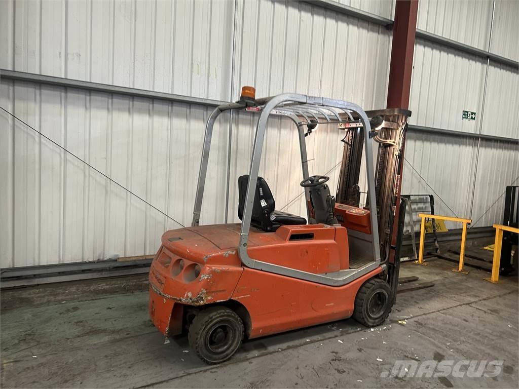 BT CBE20F Carretillas de horquilla eléctrica