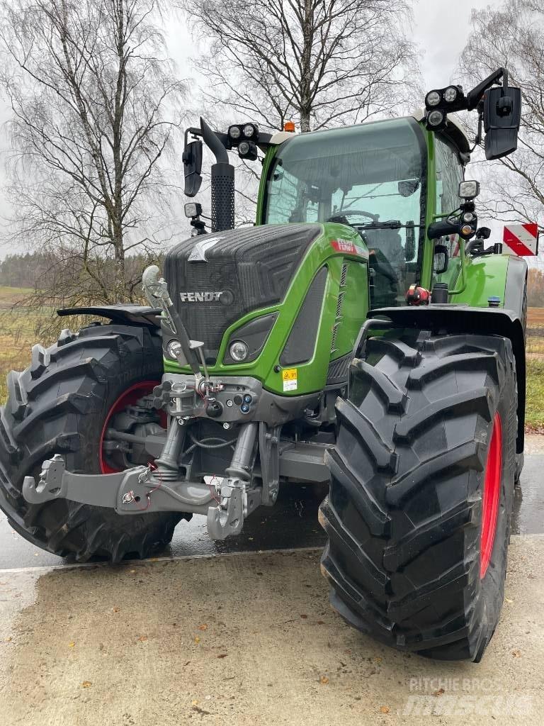 Fendt 724 Vario Tractores