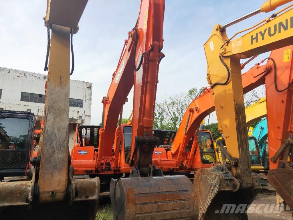 Doosan DH 215-9 Excavadoras sobre orugas