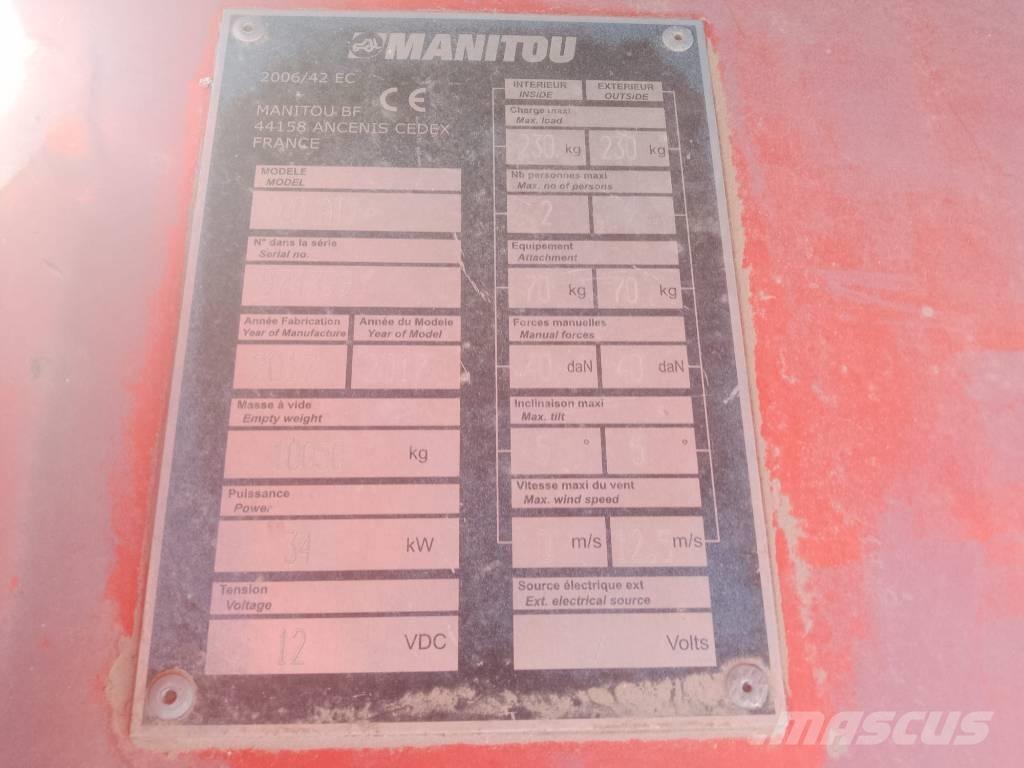 Manitou 200 ATJ Plataformas con brazo de elevación manual