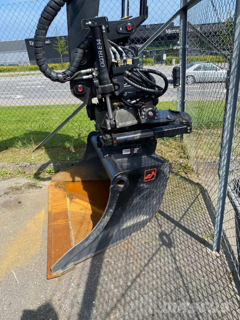 Huddig 1370 Retrocargadoras