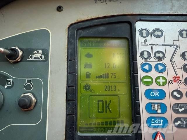 Manitou 200 ATJ Plataformas con brazo de elevación manual