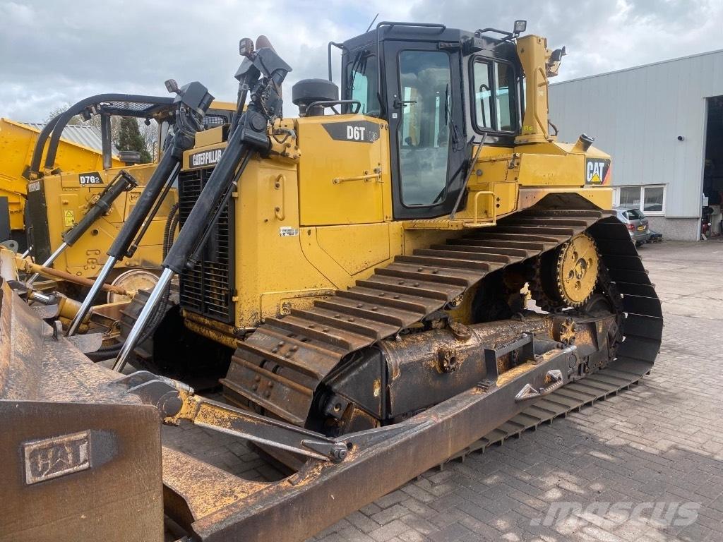 CAT D 6 T LGP Buldozer sobre oruga