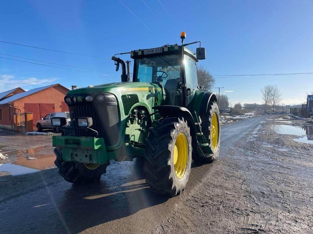 John Deere 8320 Tractores