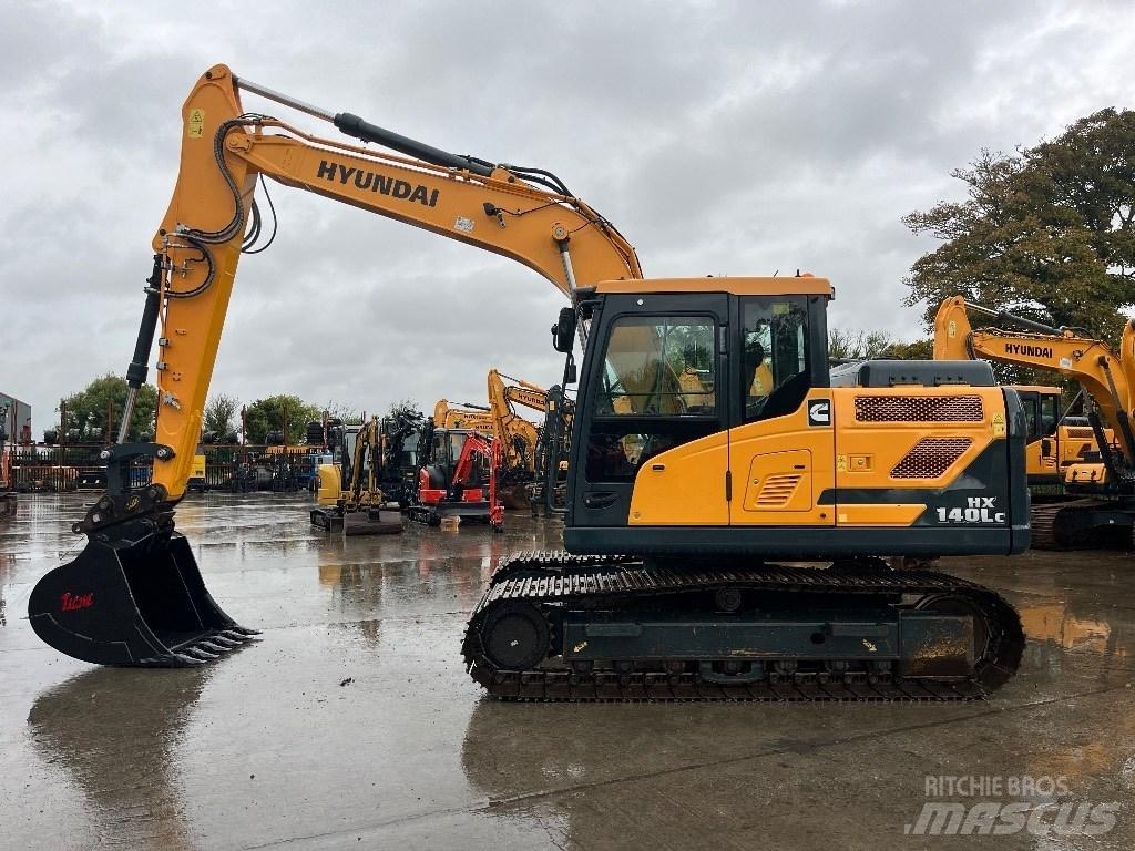 Hyundai HX140LC Excavadoras sobre orugas