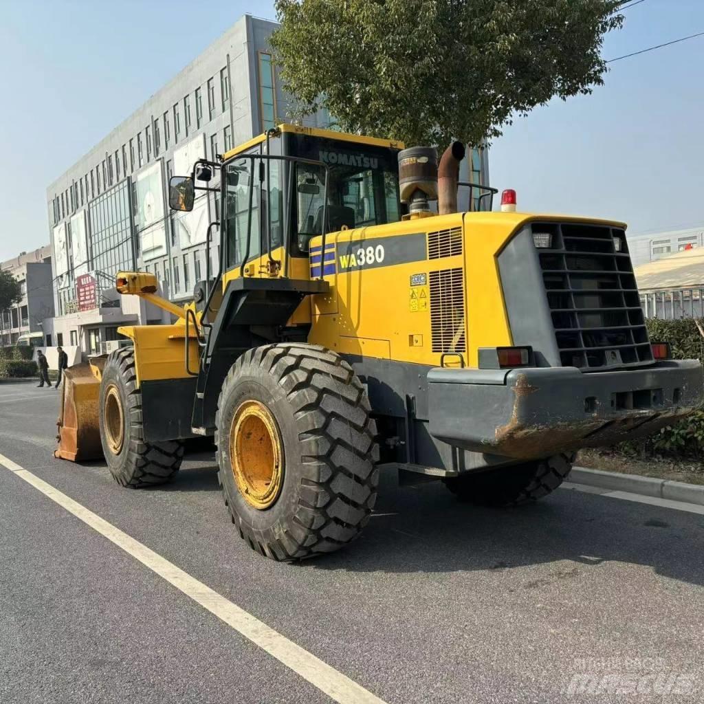 Komatsu 380-6 Cargadoras sobre ruedas