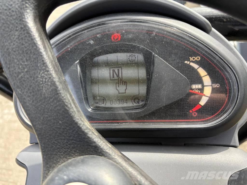 Giant G2200 E Xtra Minicargadoras