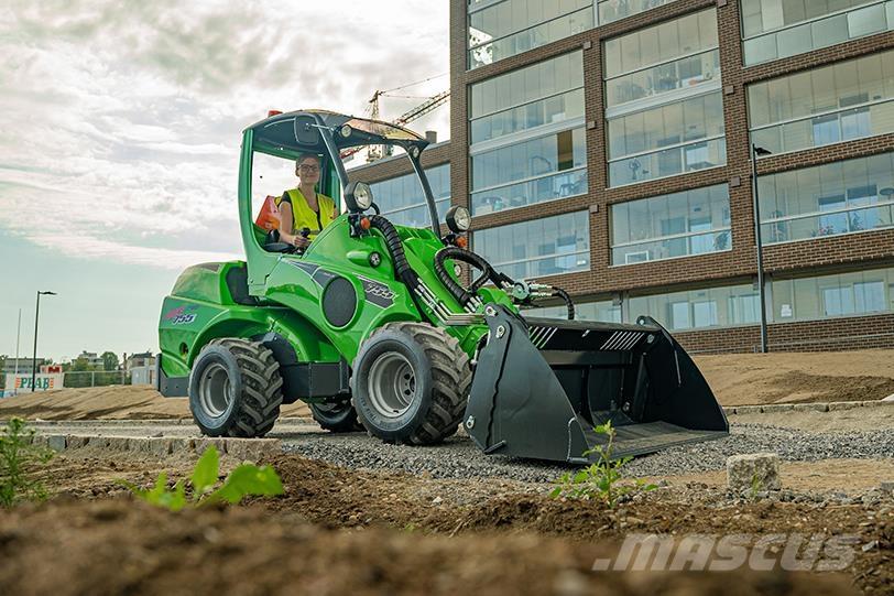 Avant 755i Cargadoras sobre ruedas