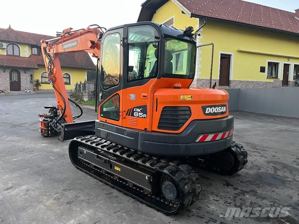 Doosan DX85R-3 Excavadoras 7t - 12t