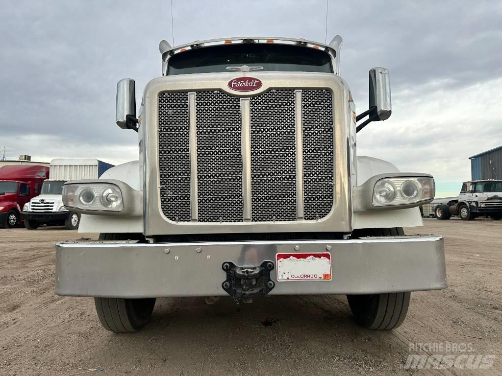 Peterbilt 567 Camiones tractor