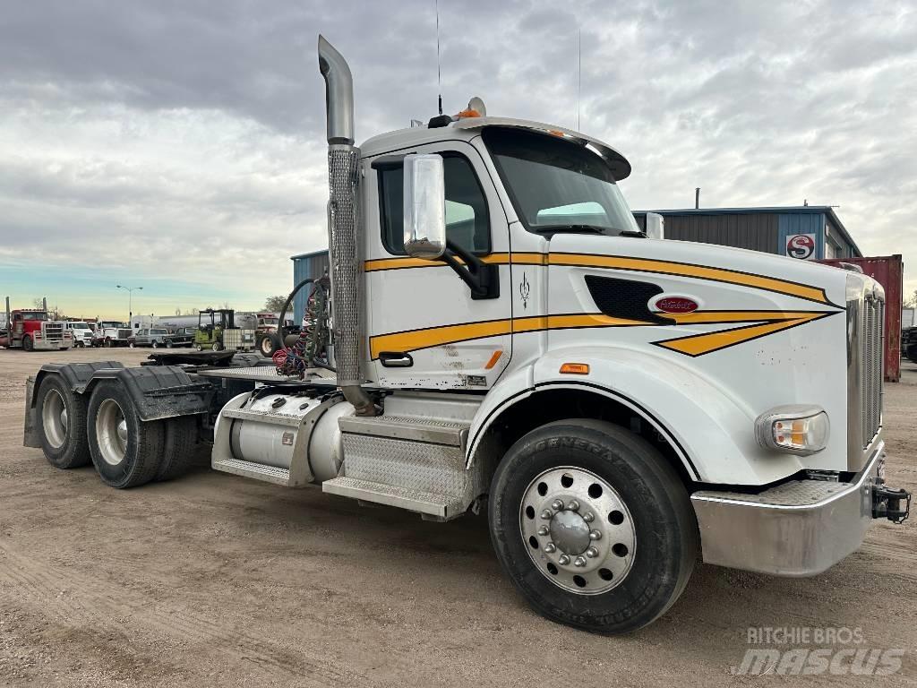 Peterbilt 567 Camiones tractor