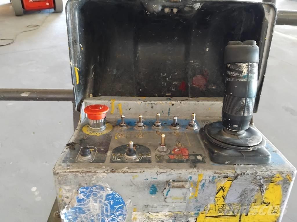 Manitou 150 AET JC Plataformas con brazo de elevación manual