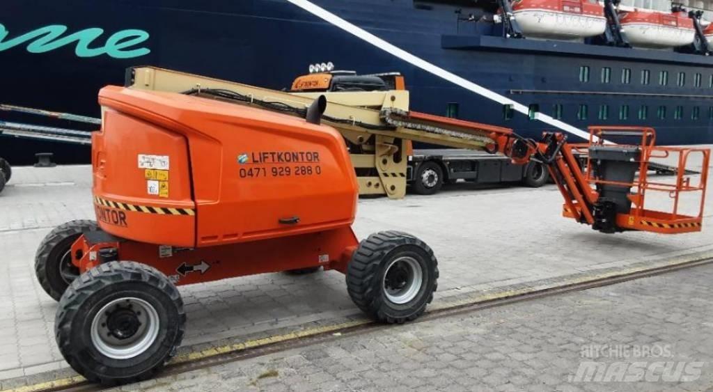 JLG 520 AJ Plataformas con brazo de elevación manual