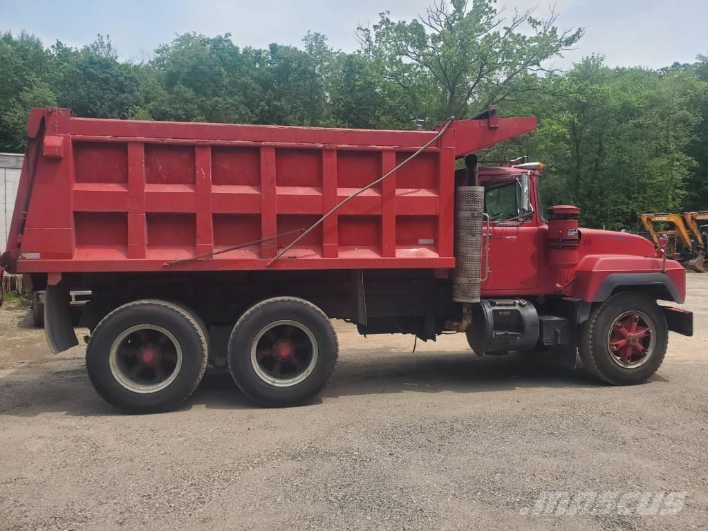 Mack RD 690 SX Bañeras basculantes usadas