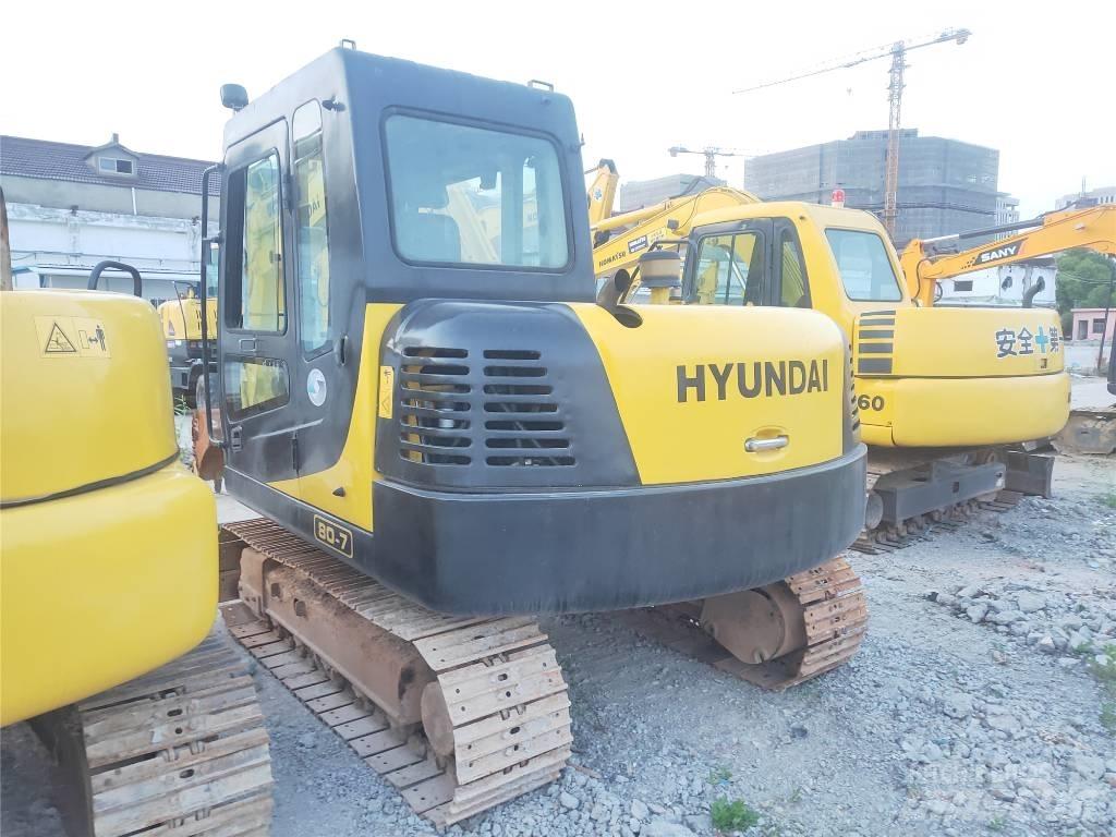 Hyundai R80-7 Excavadoras sobre orugas