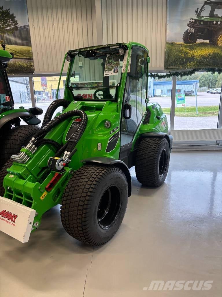 Avant 860 i Maquinarias para servicios públicos