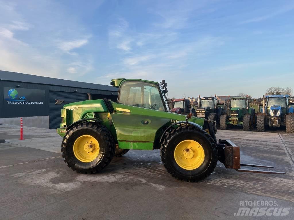 John Deere 3200 Carretillas telescópicas