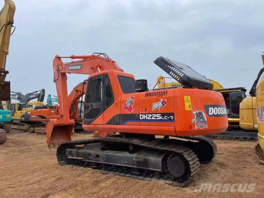 Doosan 225-7 Excavadoras sobre orugas